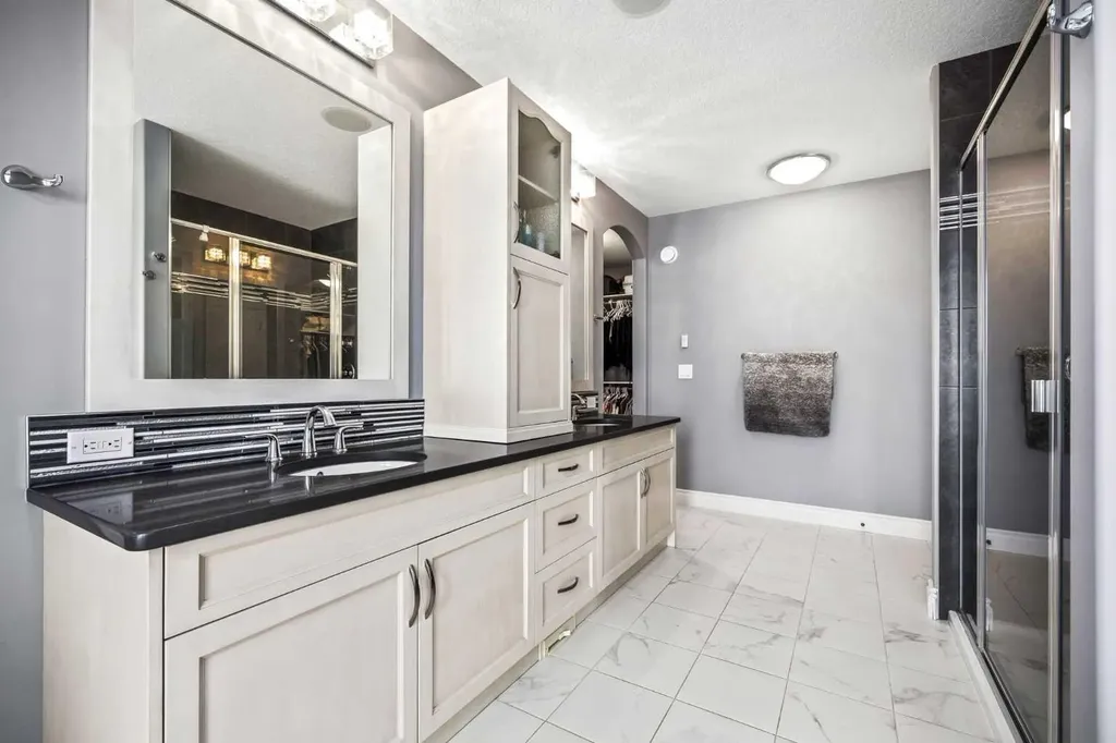 46 Cooperstown Court SW Airdrie AB T4B 2C5