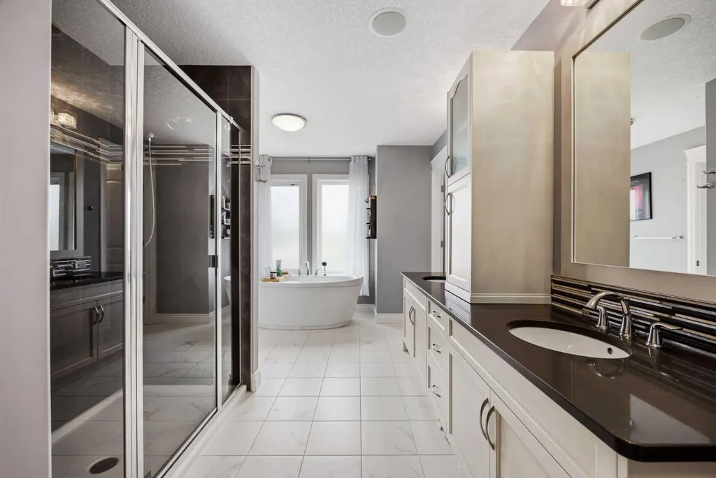 46 Cooperstown Court SW Airdrie AB T4B 2C5