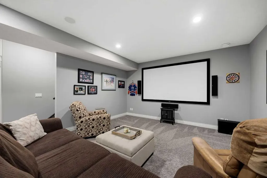 46 Cooperstown Court SW Airdrie AB T4B 2C5