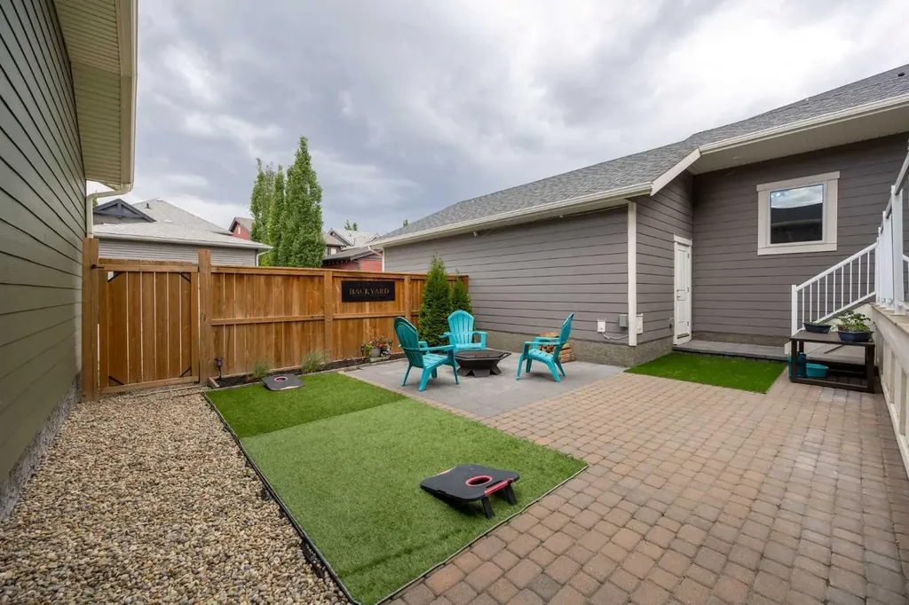 46 Cooperstown Court SW Airdrie AB T4B 2C5