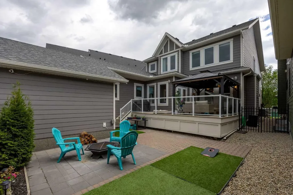 46 Cooperstown Court SW Airdrie AB T4B 2C5