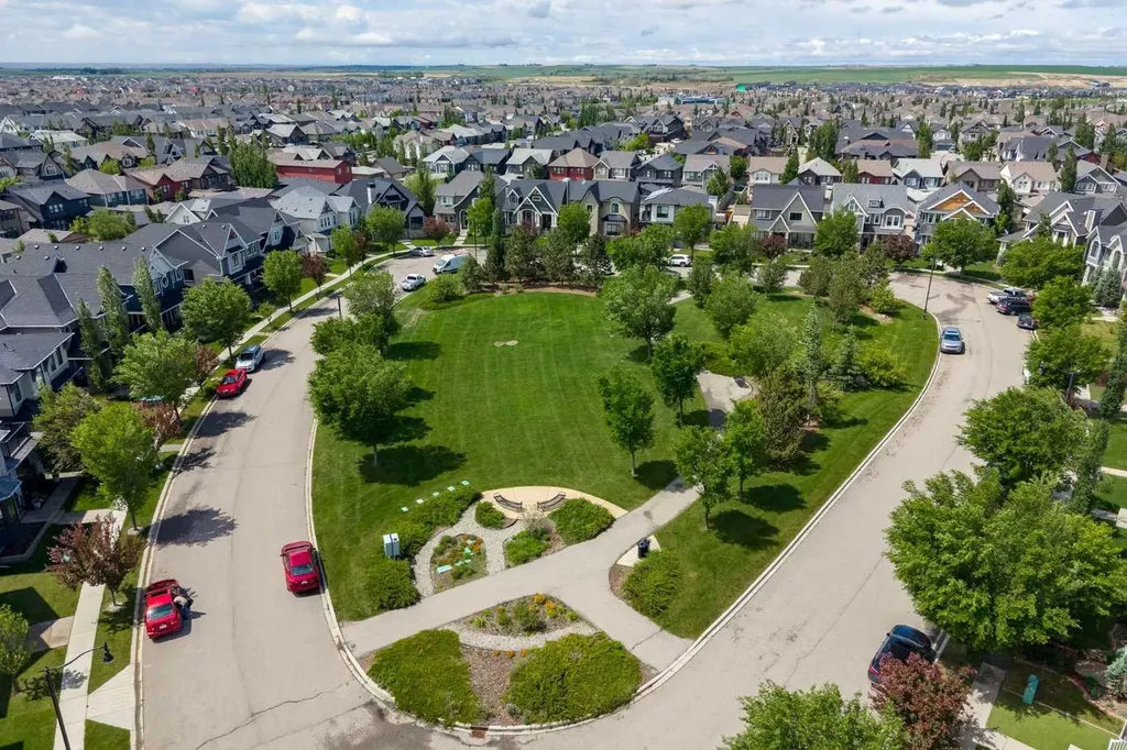46 Cooperstown Court SW Airdrie AB T4B 2C5