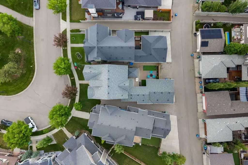 46 Cooperstown Court SW Airdrie AB T4B 2C5