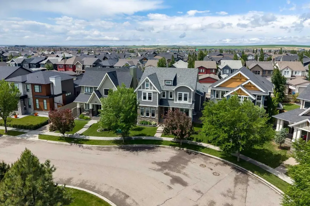 46 Cooperstown Court SW Airdrie AB T4B 2C5