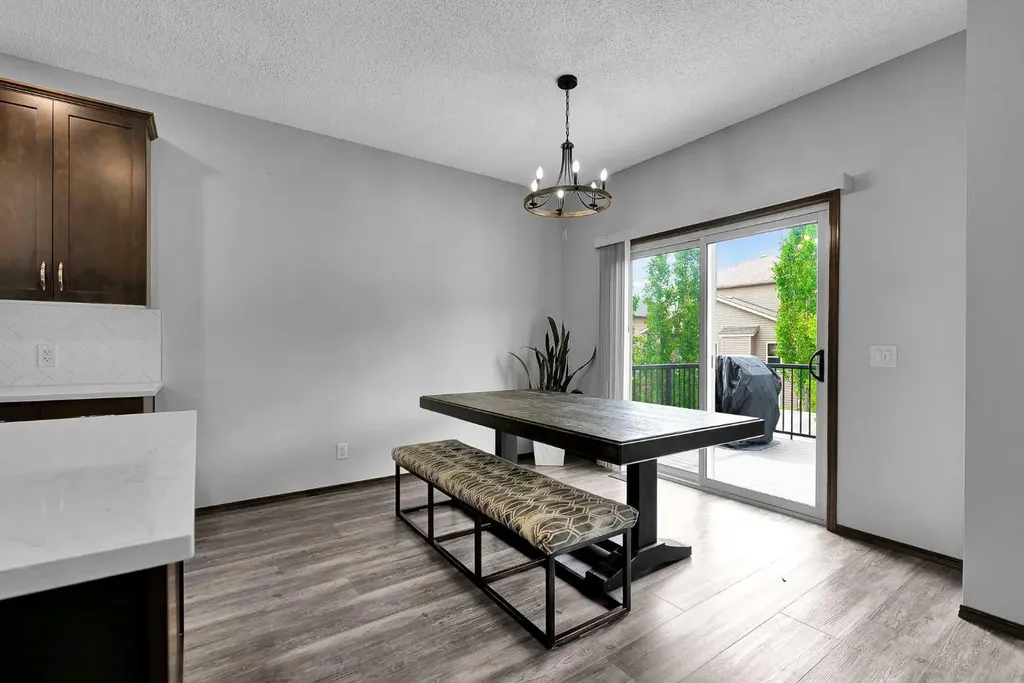 27 Pantego Close NW Calgary AB T3K 0K1