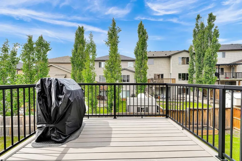 27 Pantego Close NW Calgary AB T3K 0K1