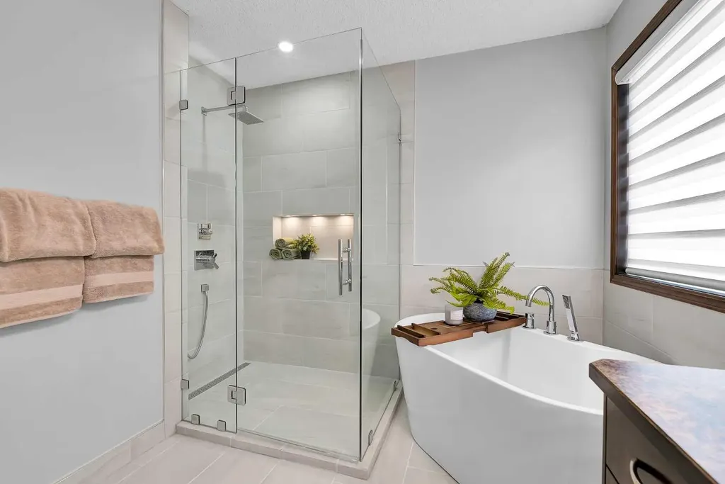 27 Pantego Close NW Calgary AB T3K 0K1
