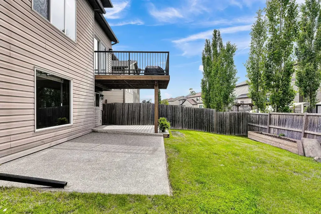 27 Pantego Close NW Calgary AB T3K 0K1