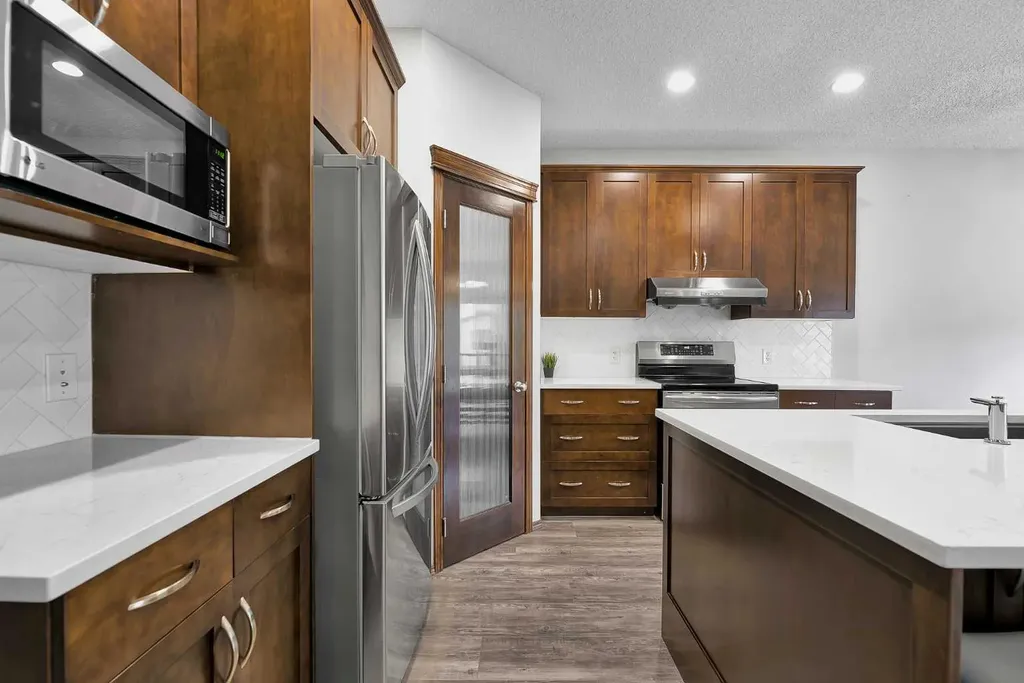 27 Pantego Close NW Calgary AB T3K 0K1