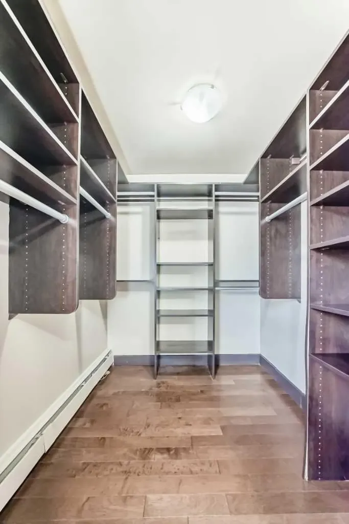 2417 17 Street SW Calgary AB T2T 4M9