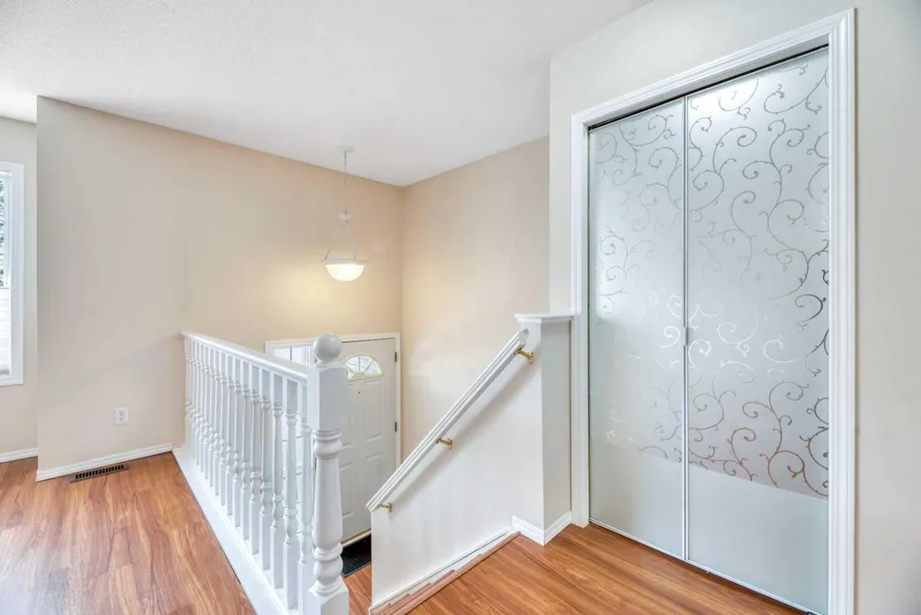 15 Rocky Ridge Gate NW Calgary AB T3G 4P6