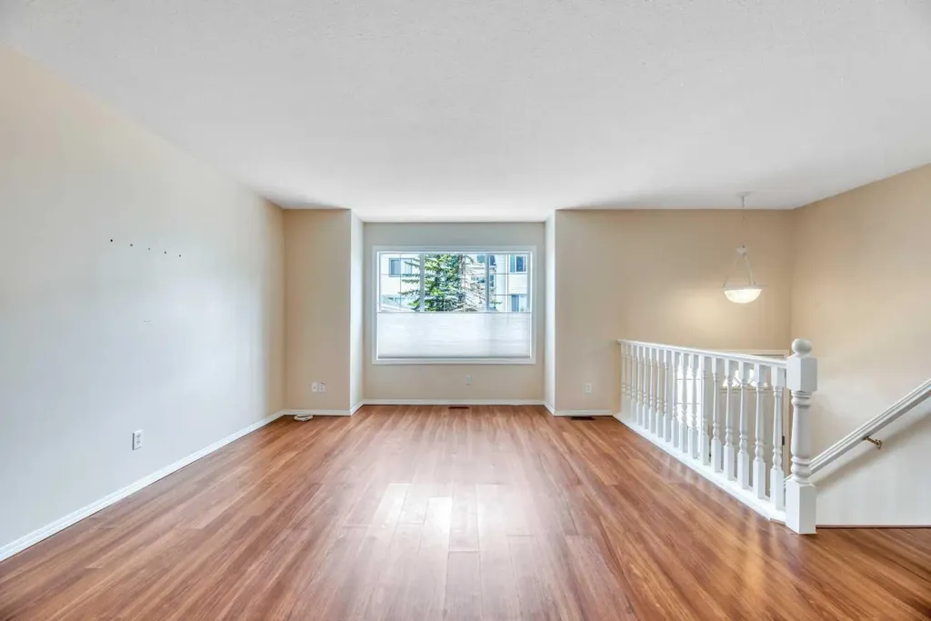 15 Rocky Ridge Gate NW Calgary AB T3G 4P6