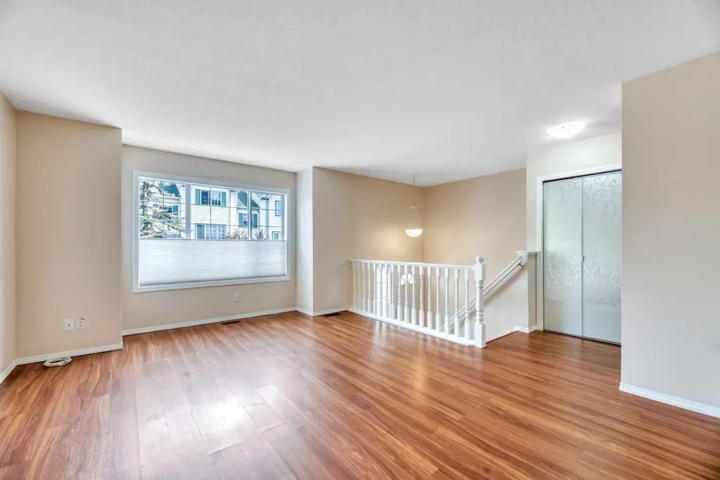 15 Rocky Ridge Gate NW Calgary AB T3G 4P6