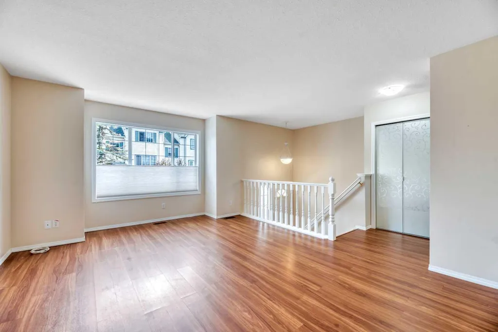 15 Rocky Ridge Gate NW Calgary AB T3G 4P6