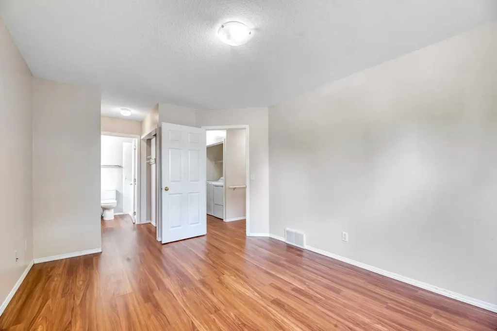 15 Rocky Ridge Gate NW Calgary AB T3G 4P6