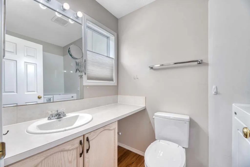 15 Rocky Ridge Gate NW Calgary AB T3G 4P6