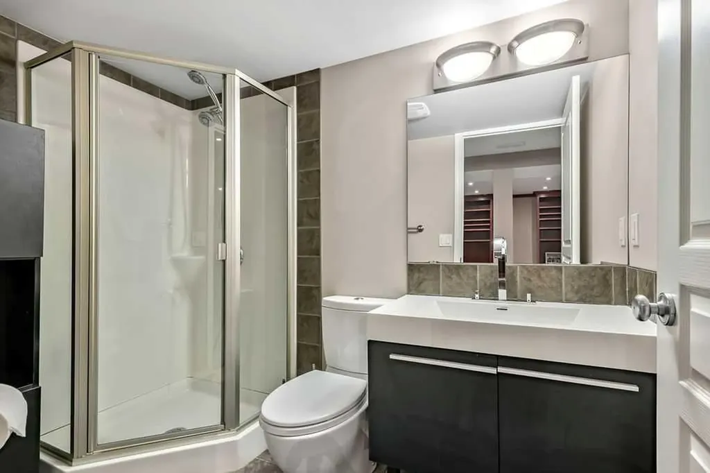 142 Elgin View SE Calgary AB T2Z 4N2