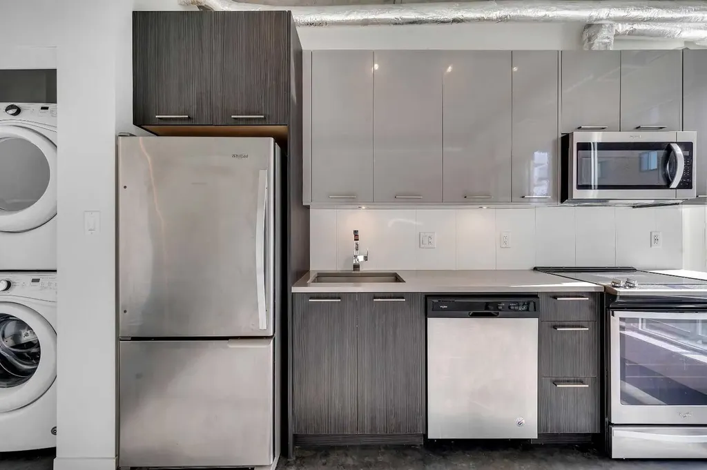 624 8 Avenue SE Calgary AB T2G 0M1