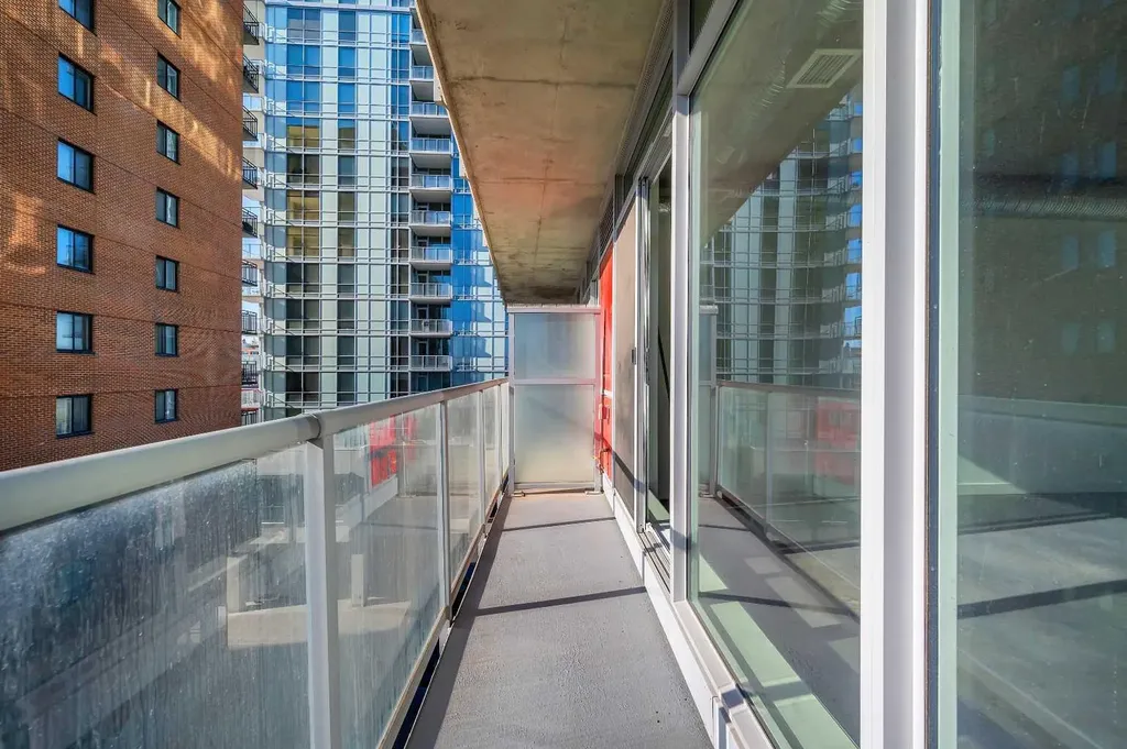 624 8 Avenue SE Calgary AB T2G 0M1