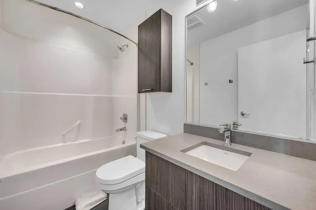624 8 Avenue SE Calgary AB T2G 0M1