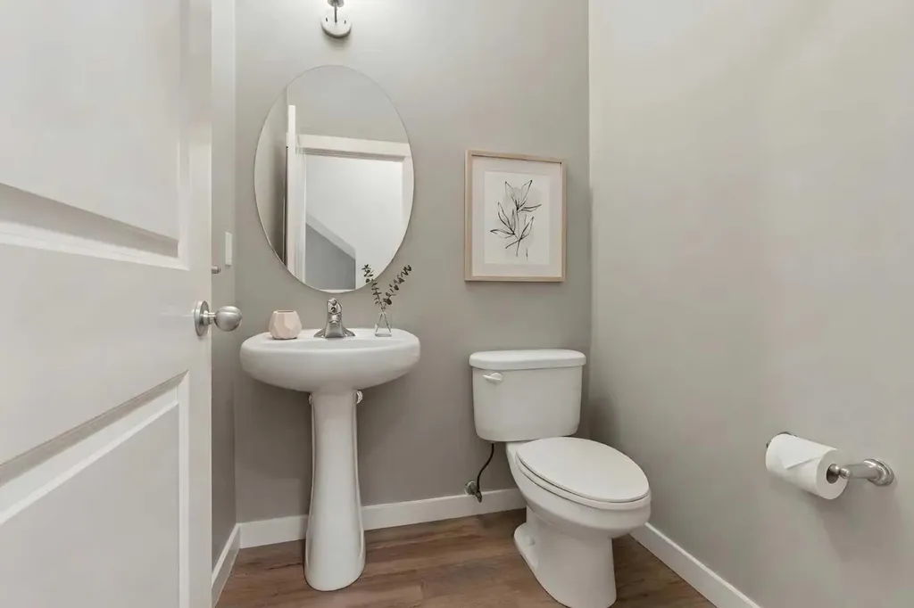327 Panamount Point NW Calgary AB T3K 0H6