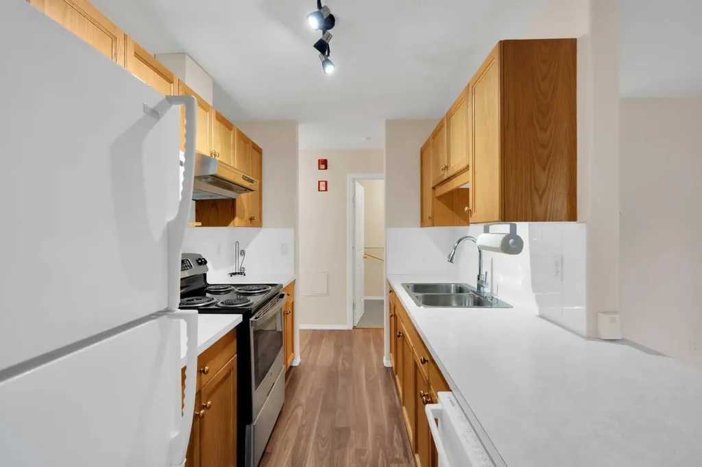 165 Manora Place NE Calgary AB T2A7X5