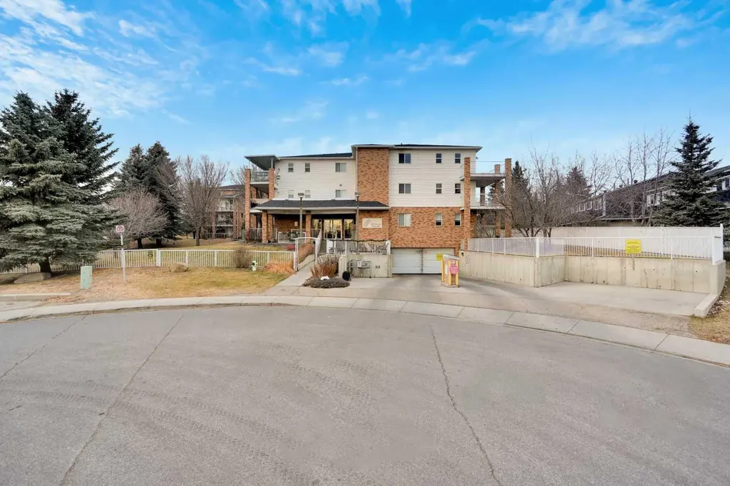 165 Manora Place NE Calgary AB T2A7X5