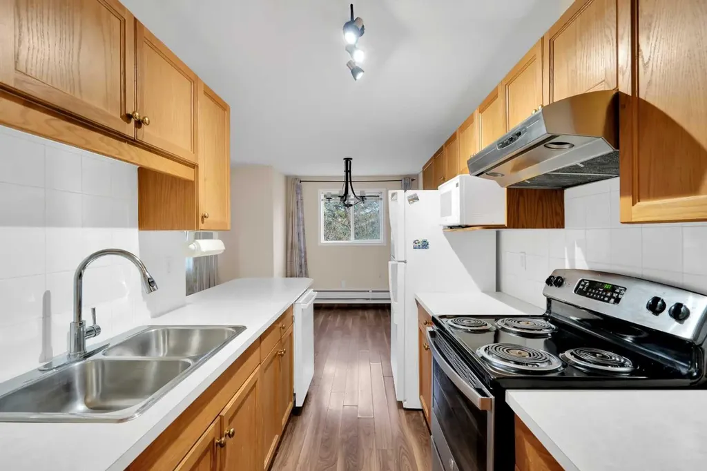 165 Manora Place NE Calgary AB T2A7X5
