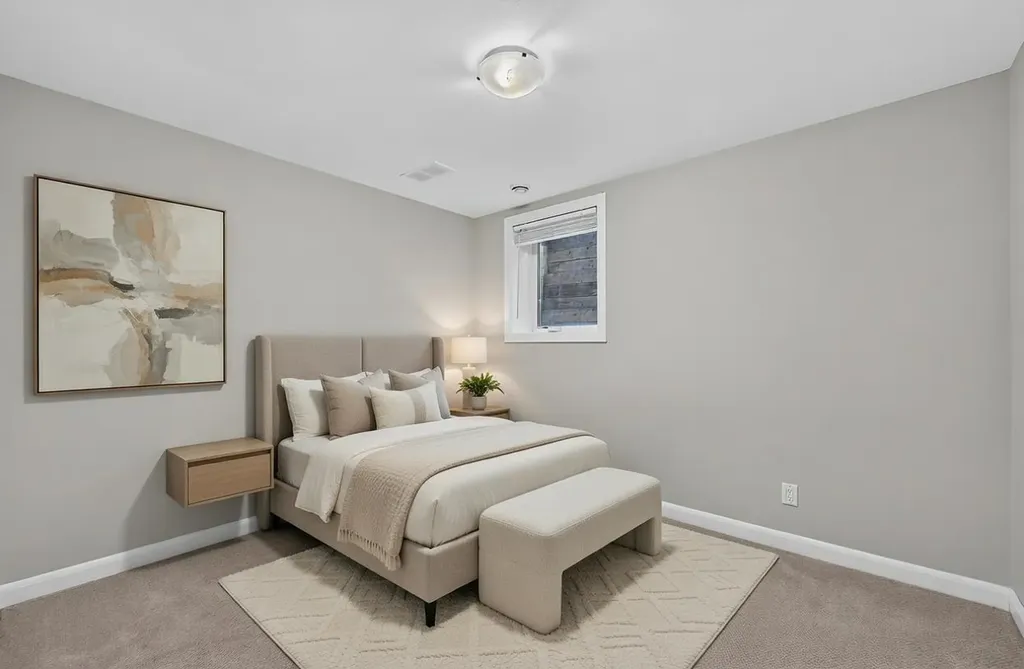 530 56 Avenue SW Calgary AB T2V 0G7