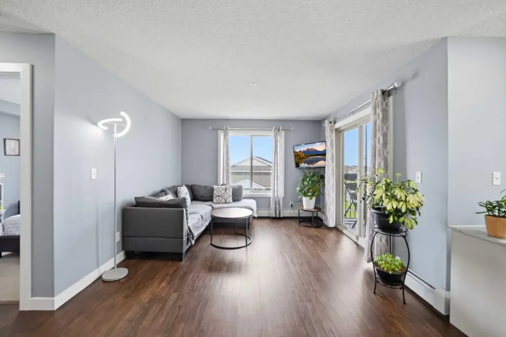 5 Saddlestone Way NE Calgary AB T3J 0S2