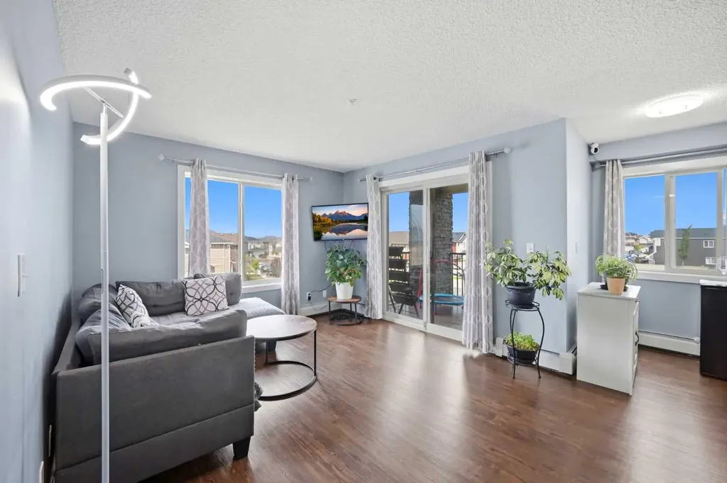 5 Saddlestone Way NE Calgary AB T3J 0S2