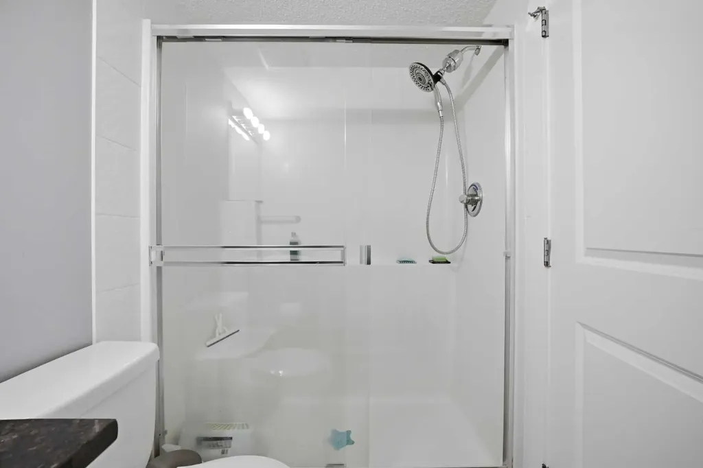 5 Saddlestone Way NE Calgary AB T3J 0S2