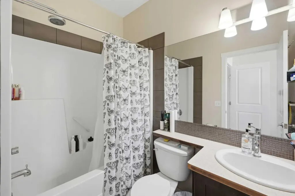 116 Skyview Ranch Road NE Calgary AB T3N 0V3