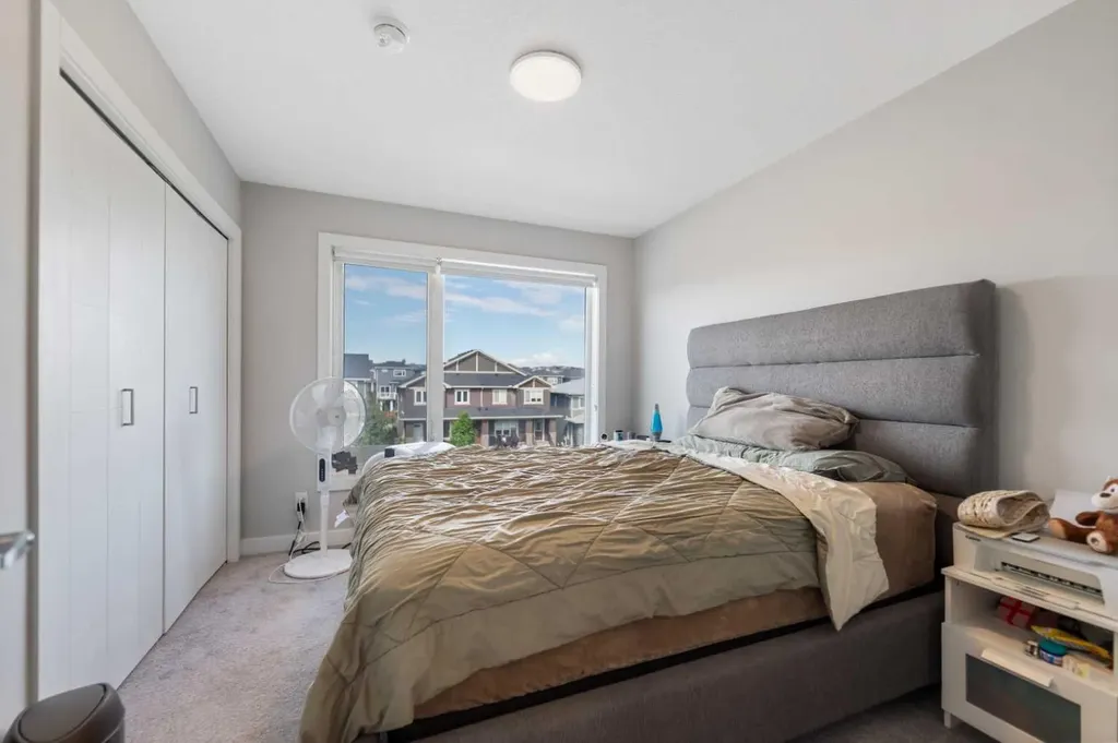 573 Evanston Link NW Calgary AB T3P 1S2
