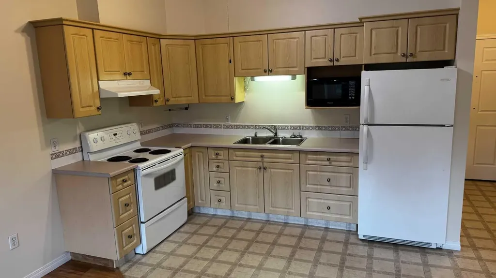 10402 111 Street Grande Prairie AB T8V 8G4