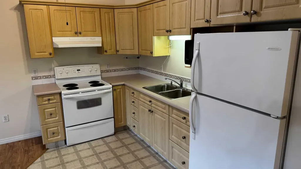 10402 111 Street Grande Prairie AB T8V 8G4