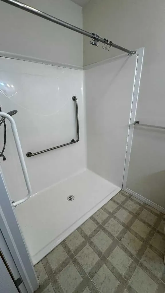 10402 111 Street Grande Prairie AB T8V 8G4