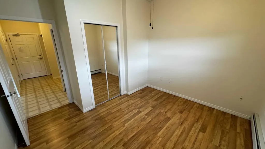 10402 111 Street Grande Prairie AB T8V 8G4
