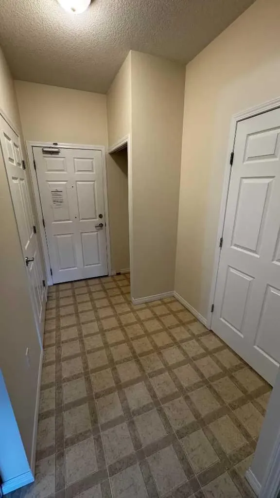 10402 111 Street Grande Prairie AB T8V 8G4