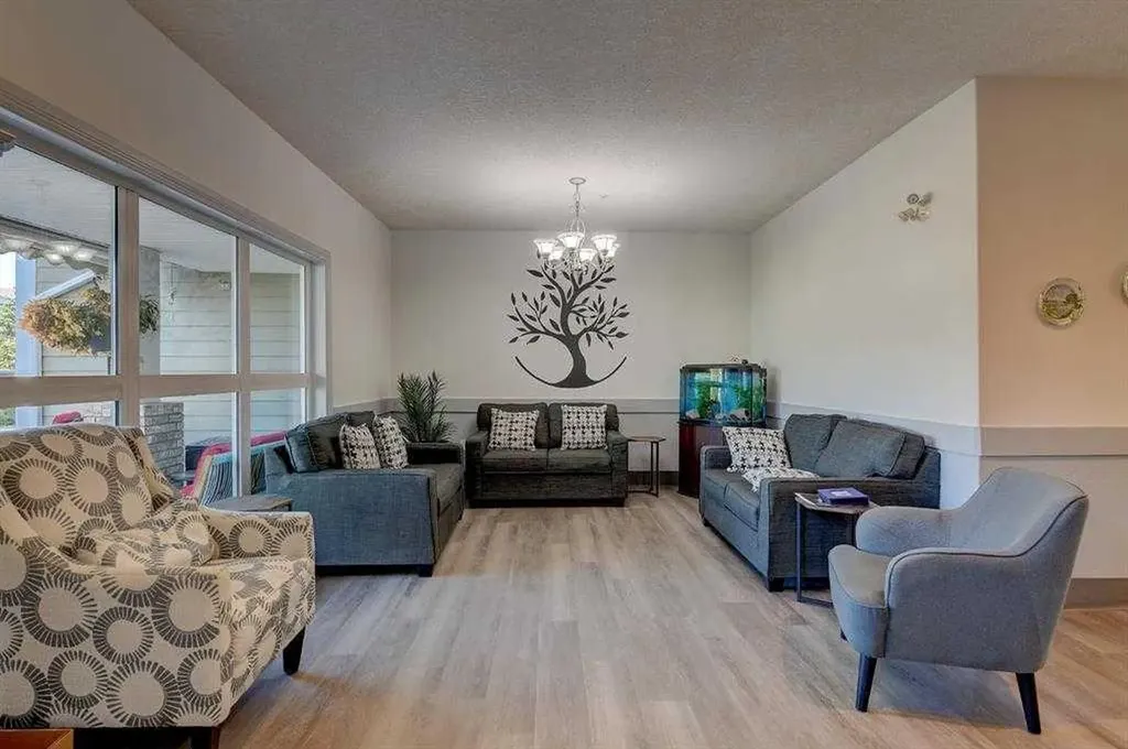 10402 111 Street Grande Prairie AB T8V 8G4