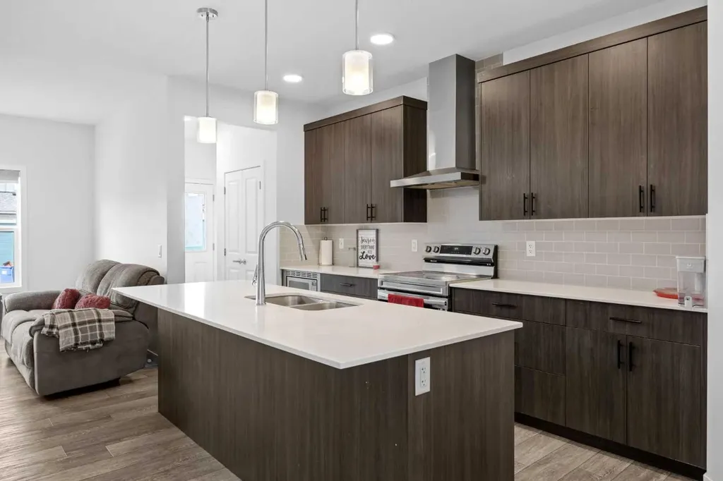 288 Lucas Boulevard NW Calgary AB T3P 1X2
