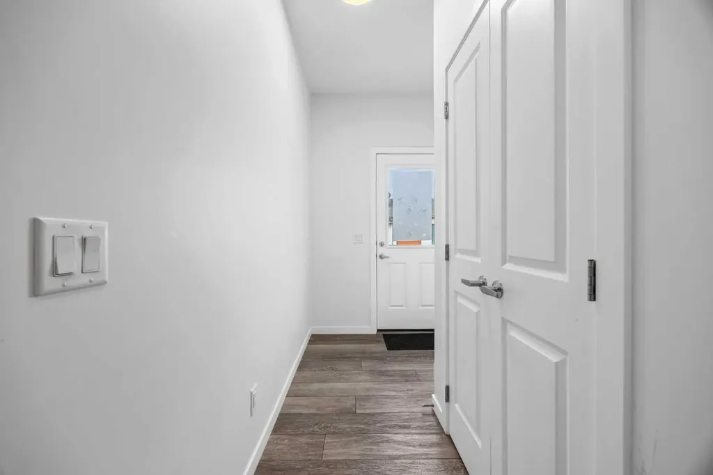288 Lucas Boulevard NW Calgary AB T3P 1X2