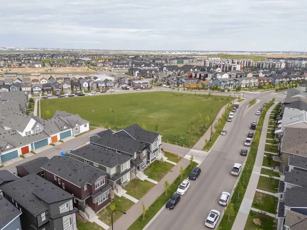 288 Lucas Boulevard NW Calgary AB T3P 1X2