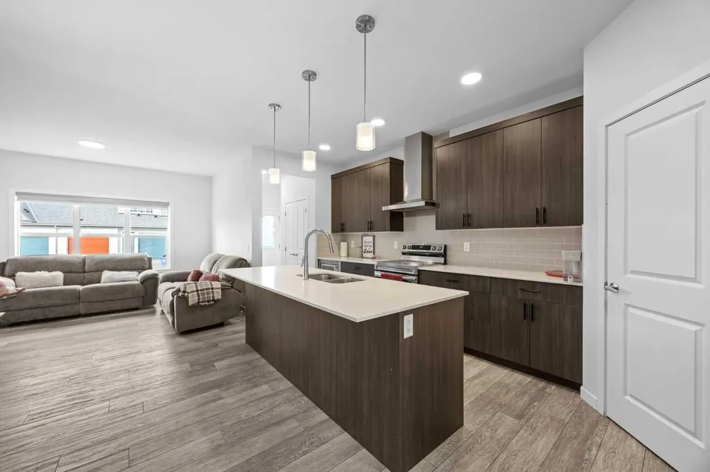 288 Lucas Boulevard NW Calgary AB T3P 1X2