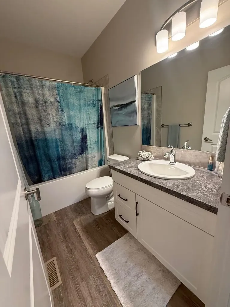 58 Village Crescent Red Deer AB T4R 0P3