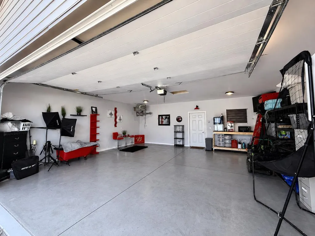 58 Village Crescent Red Deer AB T4R 0P3