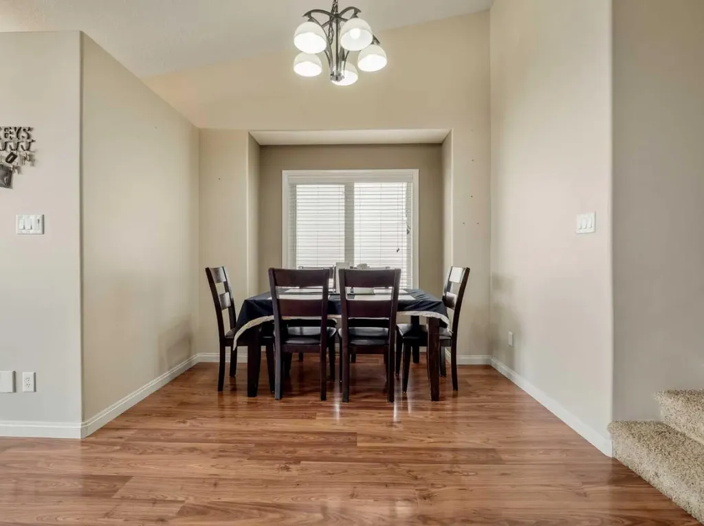 554 Margaret Sutherland Crescent N Lethbridge AB T1H 5R6