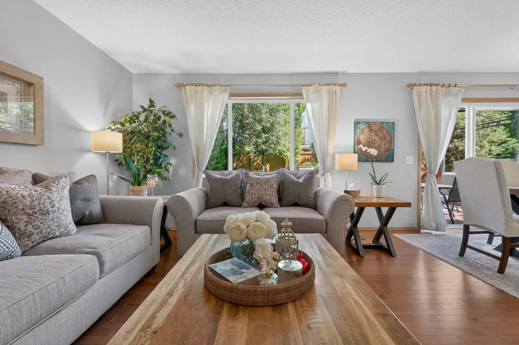 60 Tuscany Ridge Crescent NW Calgary AB T3L 3C7