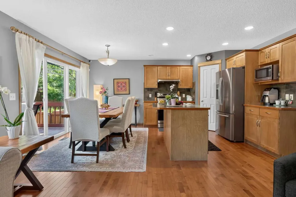60 Tuscany Ridge Crescent NW Calgary AB T3L 3C7