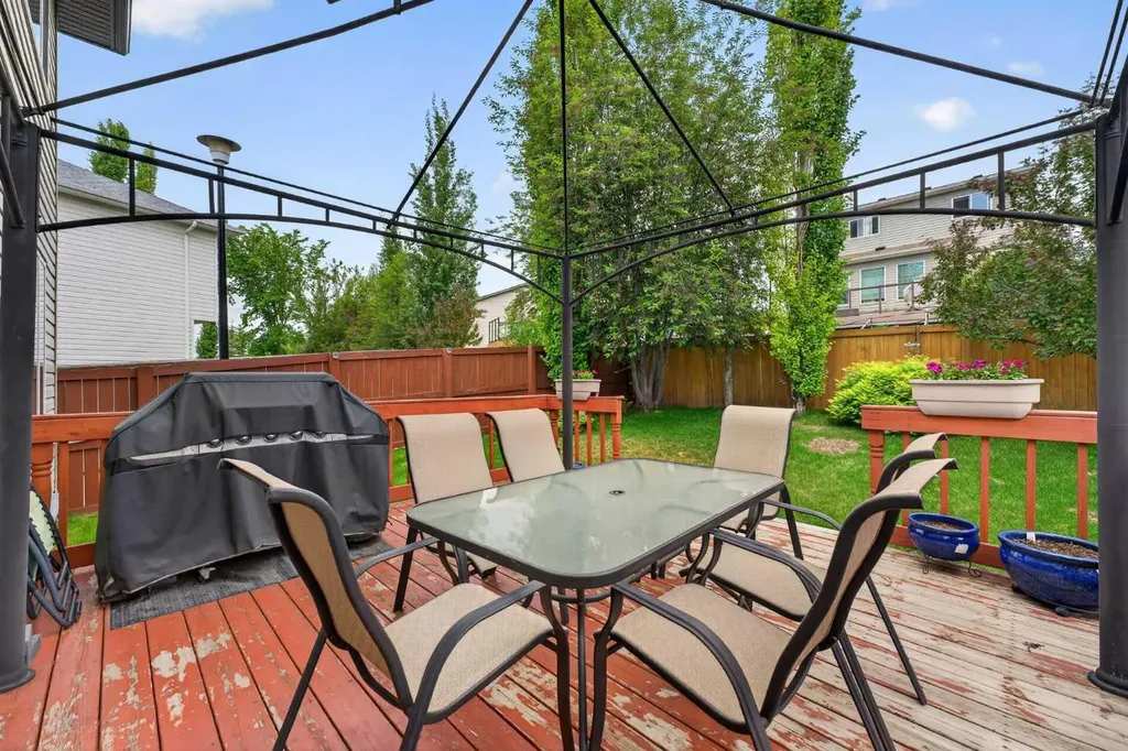 60 Tuscany Ridge Crescent NW Calgary AB T3L 3C7